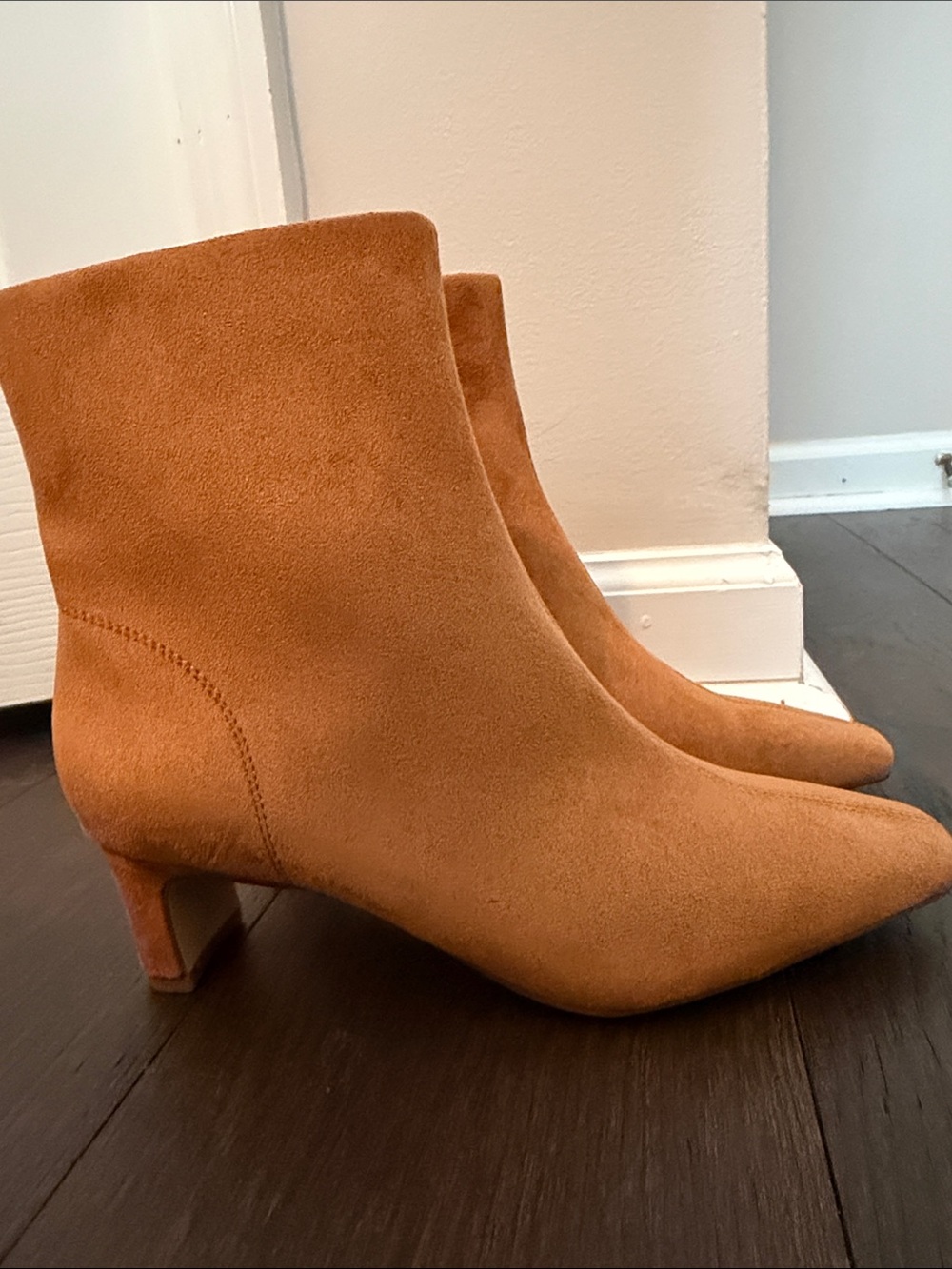 $188 msrp brand new J CREW faux sueded snip toe bootie in camel 6.5